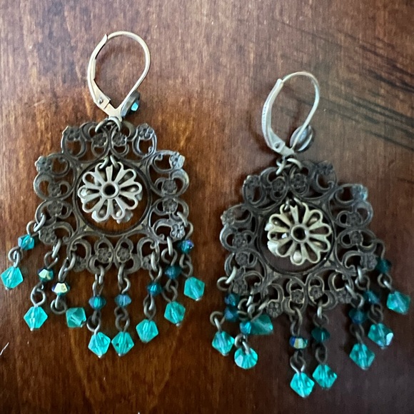 Gorgeous Vintage Looking Brass and Green Earrings my Liz Palacios - Picture 3 of 4